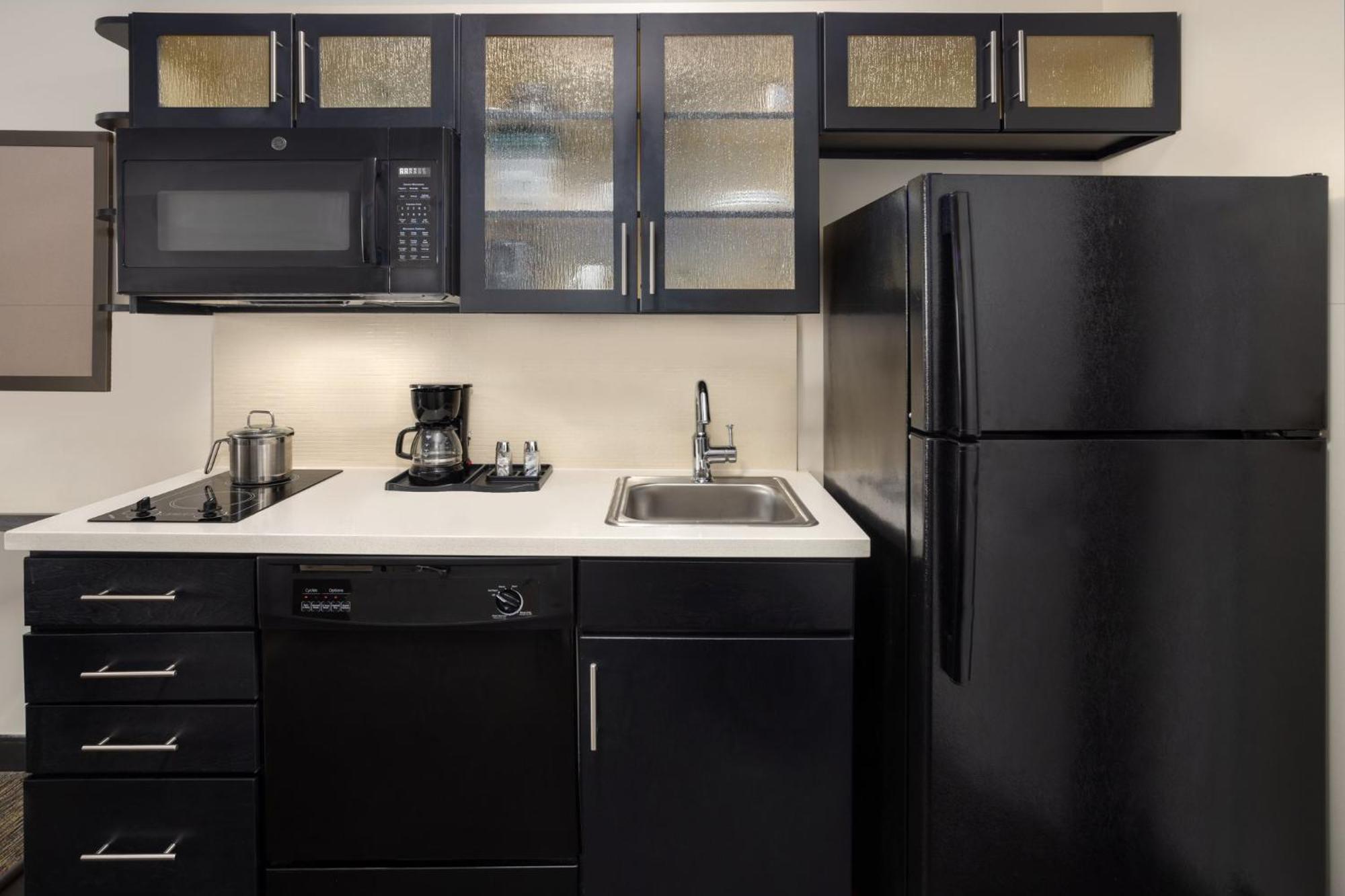 Candlewood Suites Philadelphia - Airport Area By Ihg Chester Luaran gambar