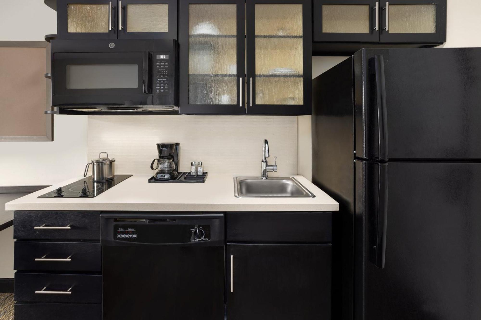 Candlewood Suites Philadelphia - Airport Area By Ihg Chester Luaran gambar