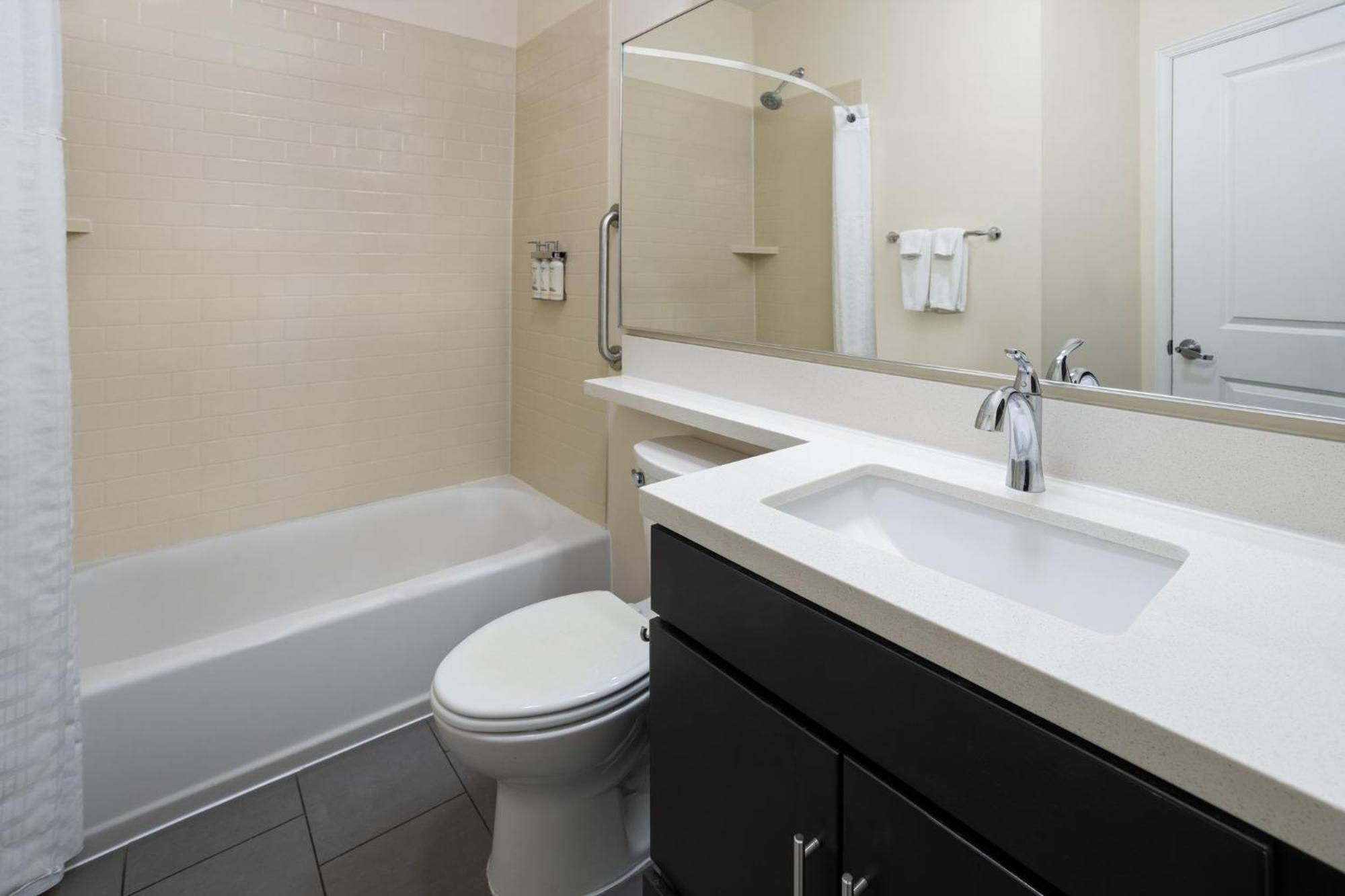 Candlewood Suites Philadelphia - Airport Area By Ihg Chester Luaran gambar